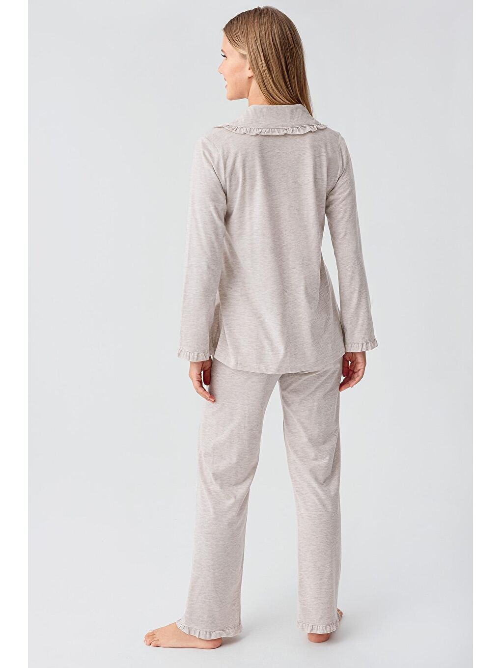 Bej Kadın Uzun Kollu Düğmeli Esnek Pamuklu Sabahlık Pijama Takımı 23112-5