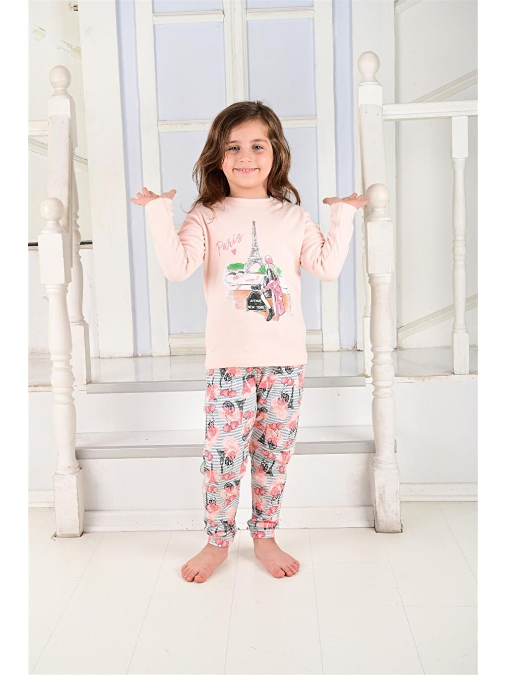 Pembe Kız Çocuk Uzun Kollu Pijama Takımı Paris Girl Somon-1