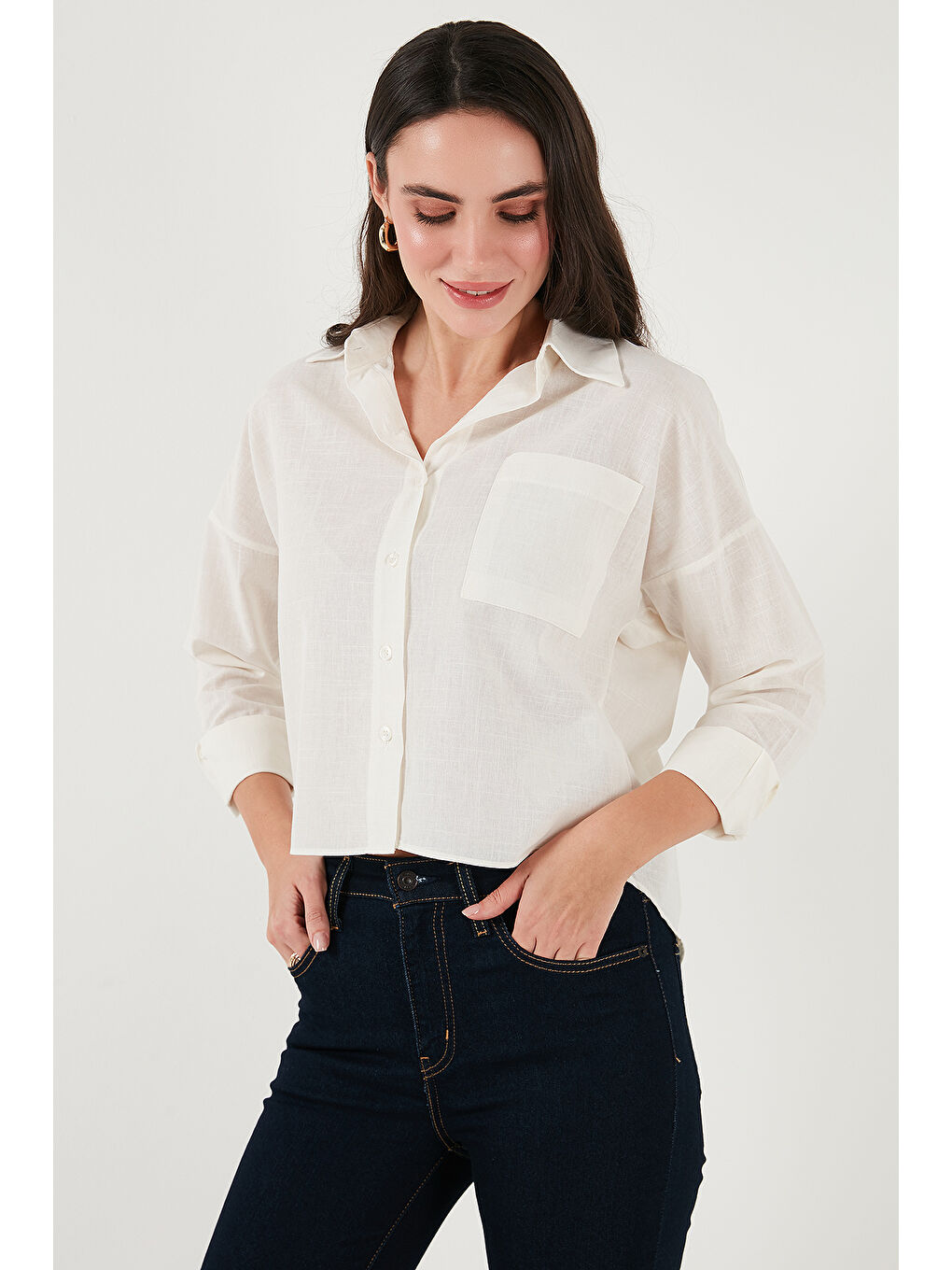 Ekru Pamuk Ve Keten Karışımlı Regular Fit Önü Kısa Arkası Uzun Kadın Gömlek 6772867-1