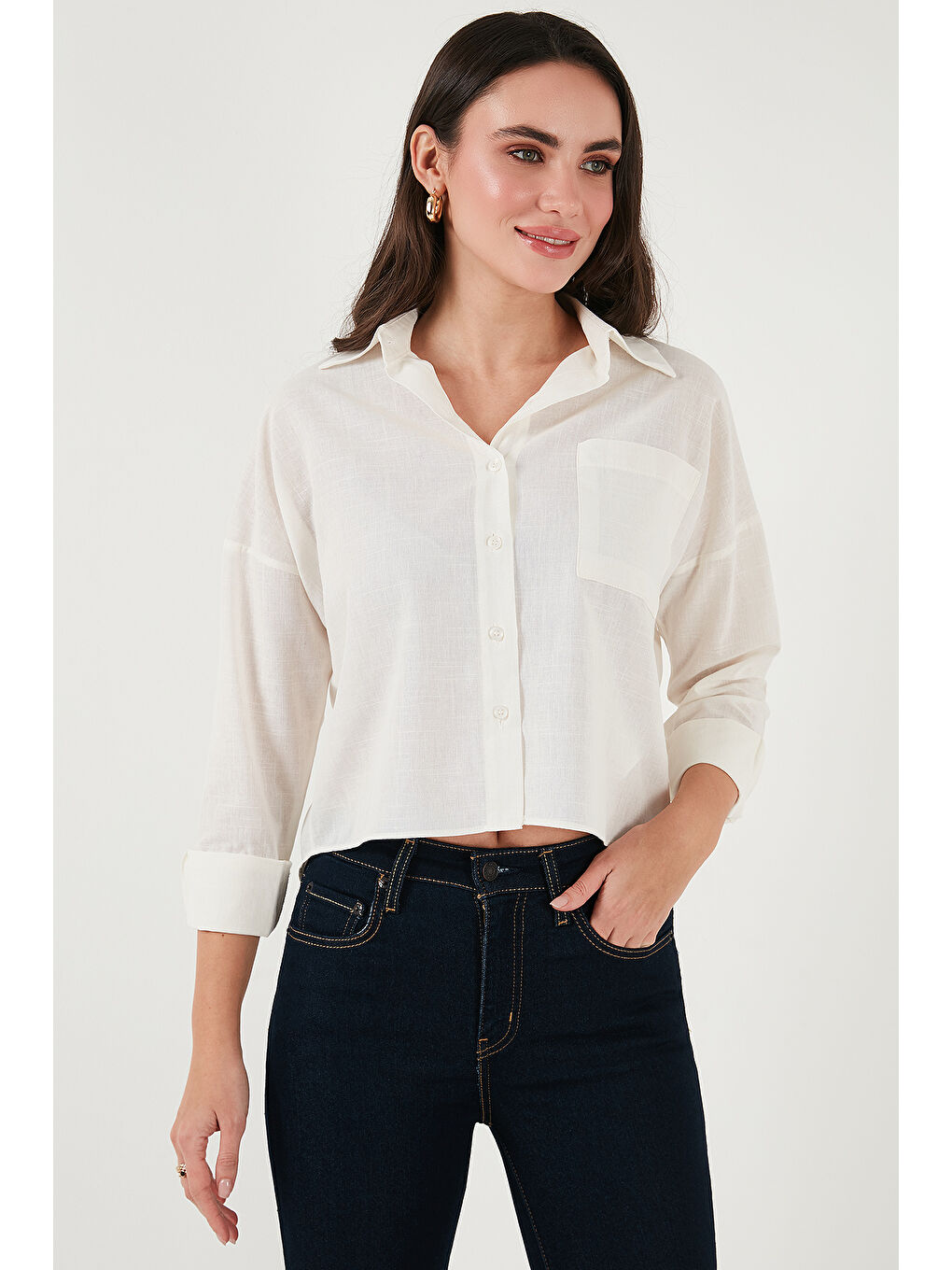 Ekru Pamuk Ve Keten Karışımlı Regular Fit Önü Kısa Arkası Uzun Kadın Gömlek 6772867-4