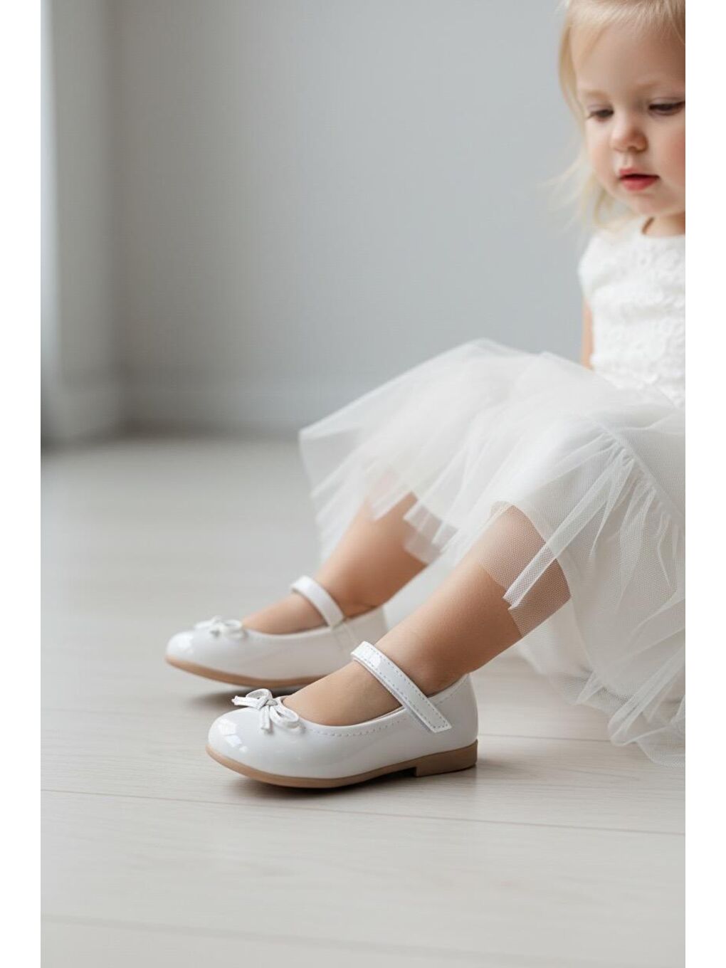 Beyaz KIZ ÇOCUK CIRTLI BABET-1