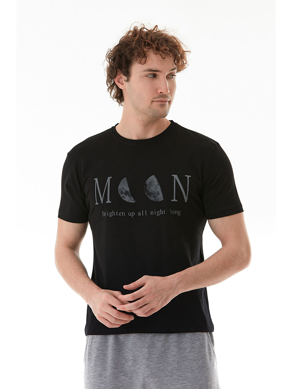 Siyah Moon Yazı Ve Ay Baskılı Bisiklet Yaka %100 Pamuk Tişört