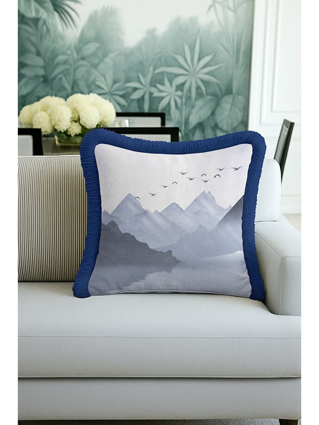 Karışık Füme Dağ Manzaralı Saçaklı Yastık Kılıfı - Minimalist Doğa Temalı Mavi Püsküllü Kırlent Kılıfı-1