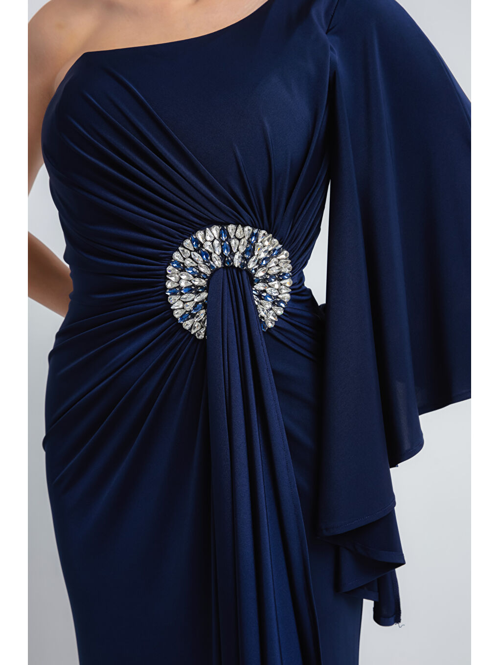 Kadın Lacivert Tek Omuzlu Taş Detaylı Uzun Abiye Elbise-1