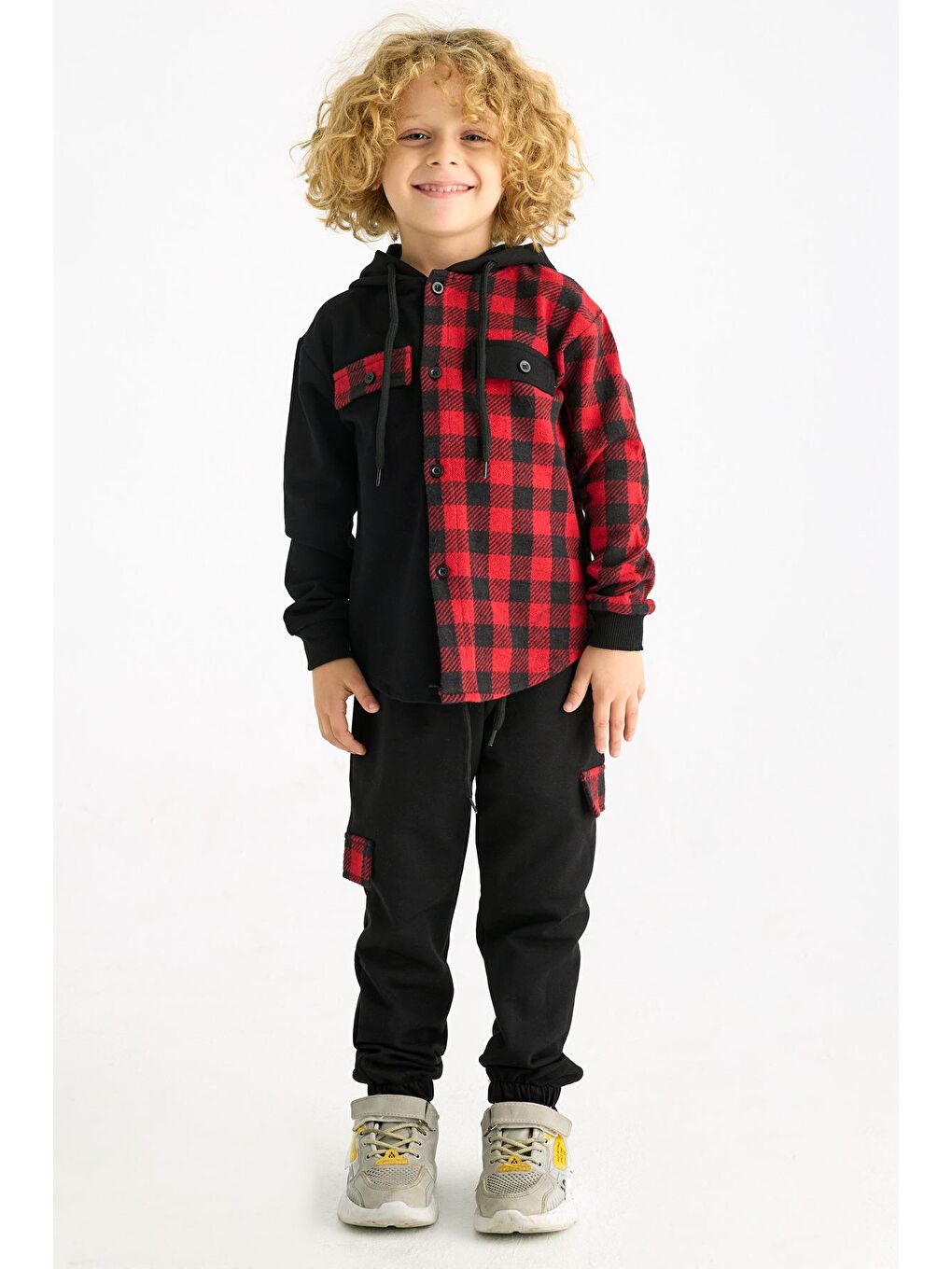 Kırmızı Kapüşonlu Ekoseli Cepli Erkek Çocuk Takım