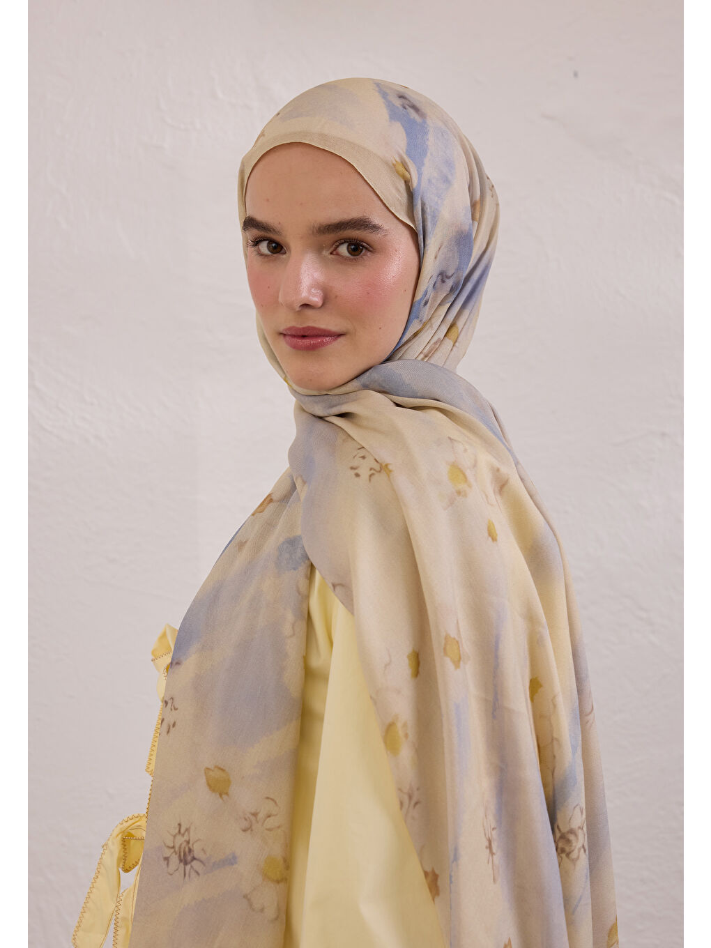 Soft Daısy Desen Rami Şal Bej-2