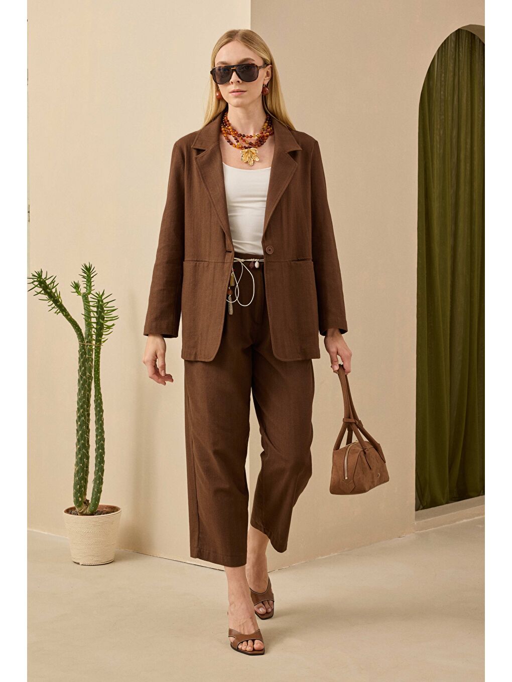 Kahverengi Çift Pileli Keten Pantolon Kahve