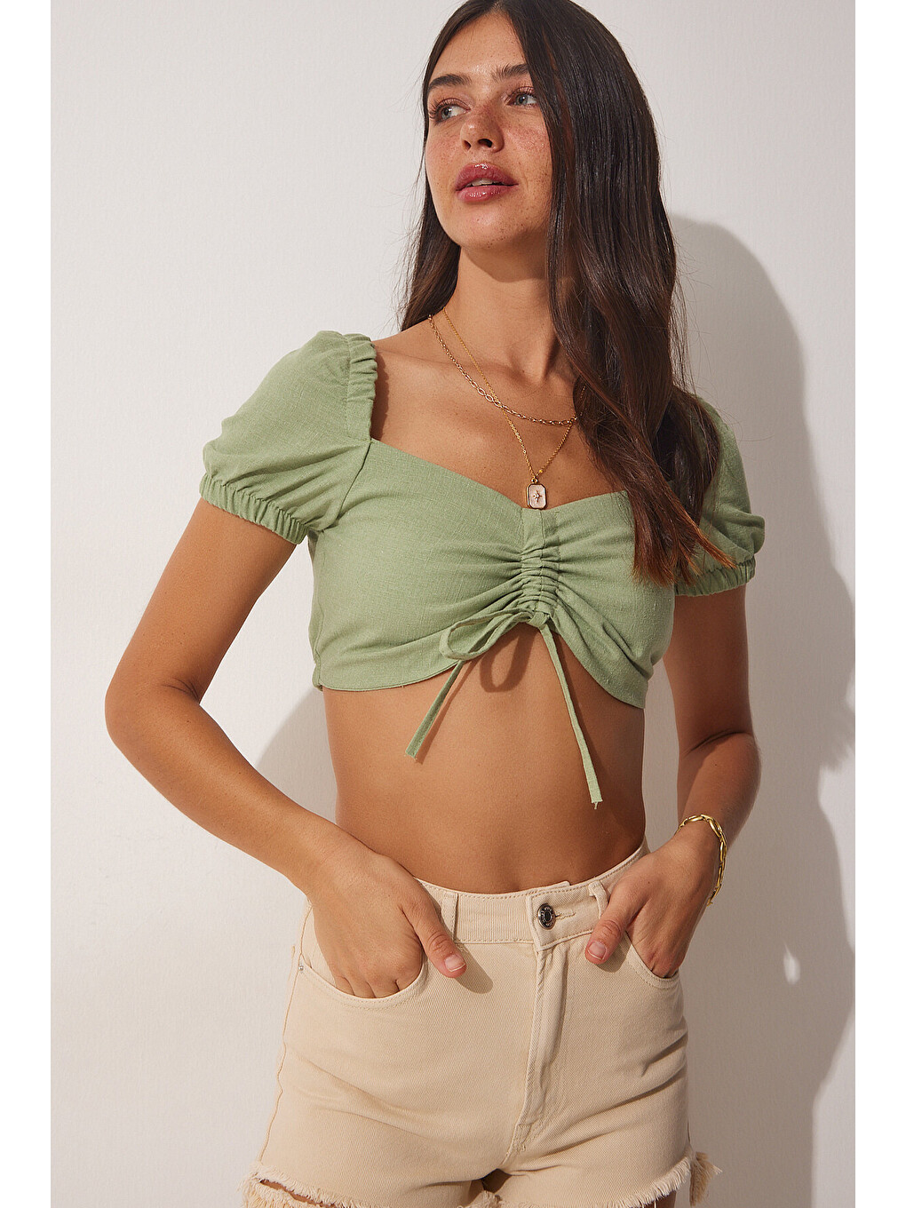 Yeşil Keten Karışımlı Büzgülü Crop Bluz ÇAĞLA YEŞİLİ LBV0070-2