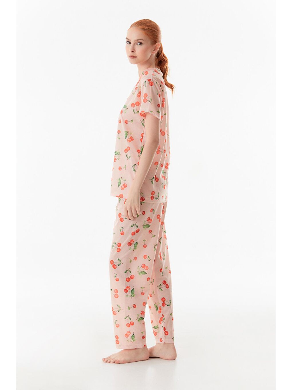 Pembe Kiraz Desenli Gömlek Yaka Pijama Takımı-1