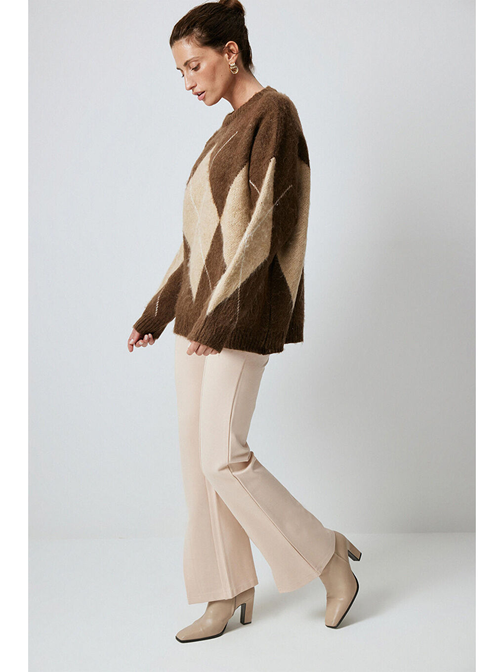 Kahverengi Baklava Desenli Triko Kazak-3