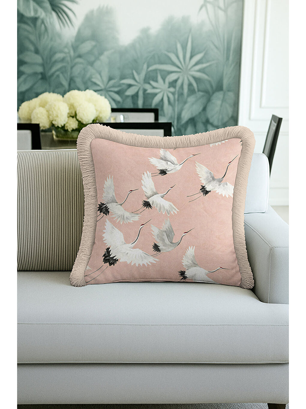 Karışık Japon Zarafeti Saçaklı Yastık Kılıfı - Uçan Turna Motifli Bohem Pudra Bej Püsküllü Kırlent Kılıfı-2