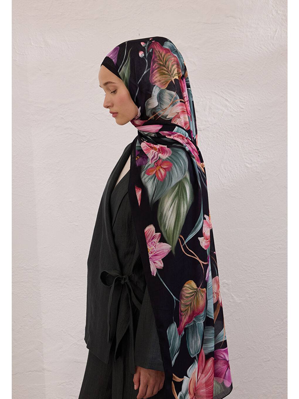 Elegant Flower Desen Rami Şal Siyah-1