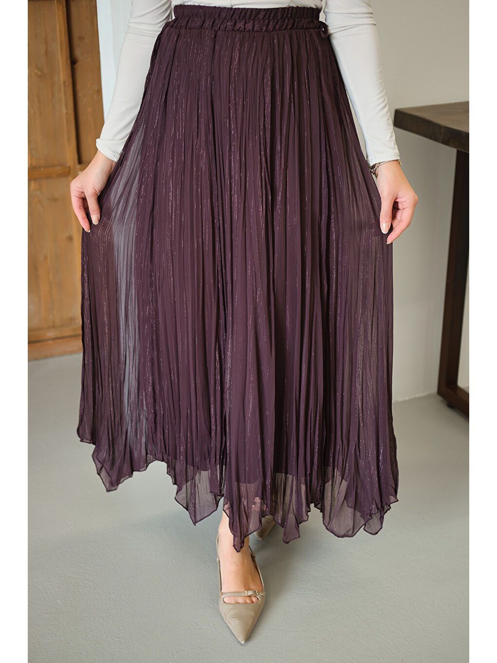 Kadın Yanları Bağcık Detay Simli Şifon Etek Mürdüm-3