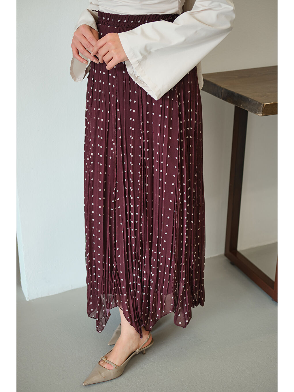 Kadın Puantiye Detay Yan Bağcık Şifon Etek Mürdüm-2