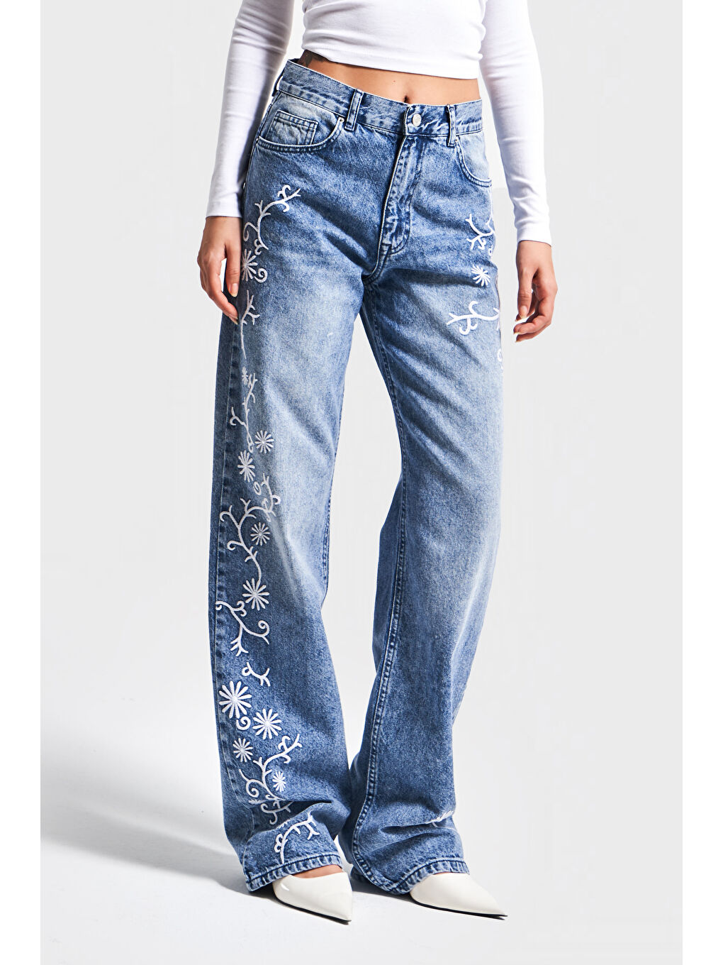 Kadın Mavi Renk 4S5-27 Straight Fit %100 Pamuk Nakış Detaylı Tasarım Denim Jean-3