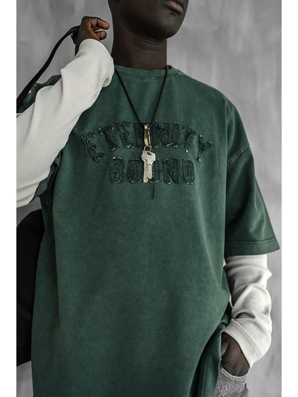 Erkek Önü Slogan İşlemeli Yıkamalı Oversize Tişört Yeşil-2