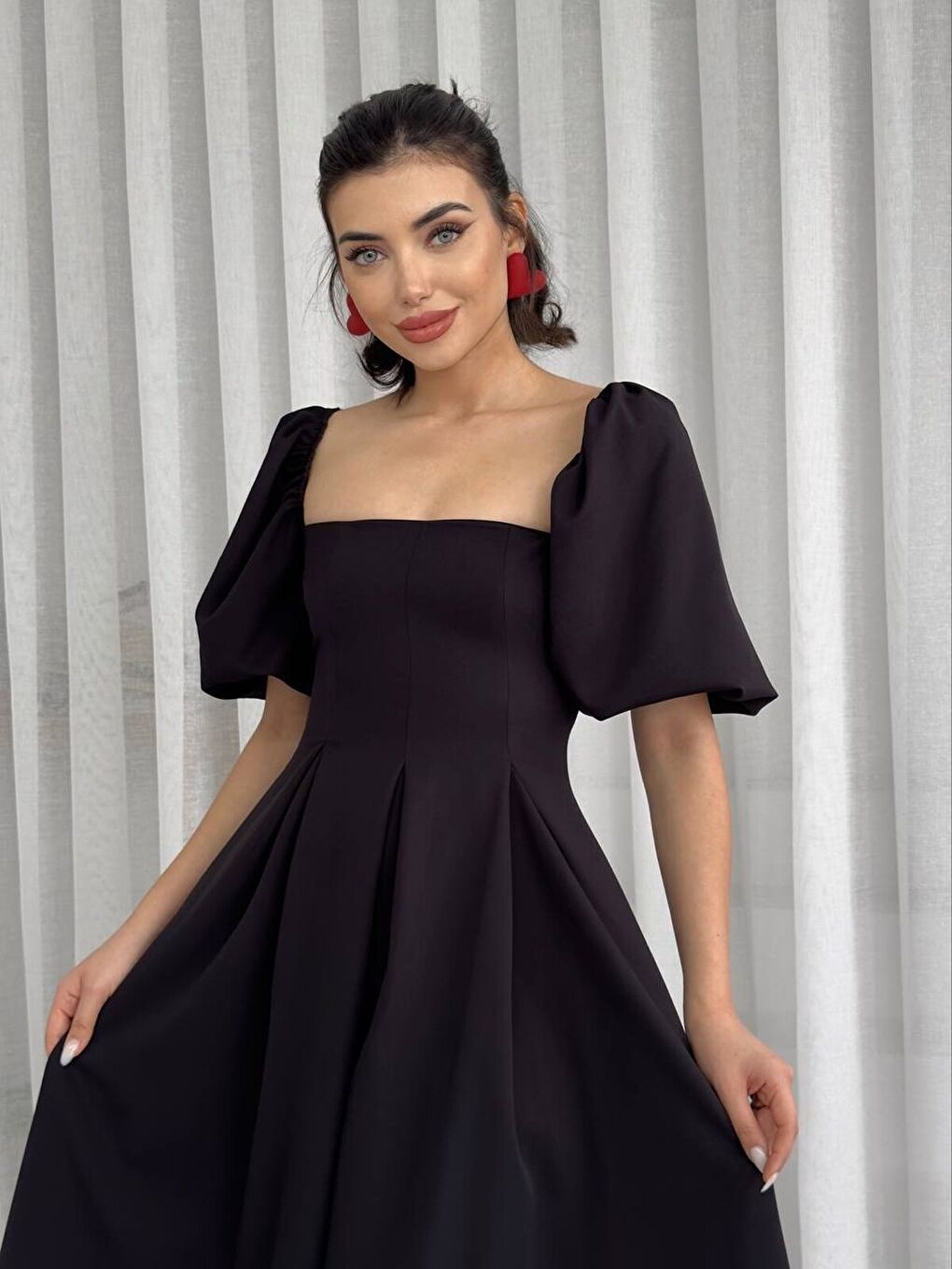 Siyah Benjamin Çan Etekli Midi Boy Elbise