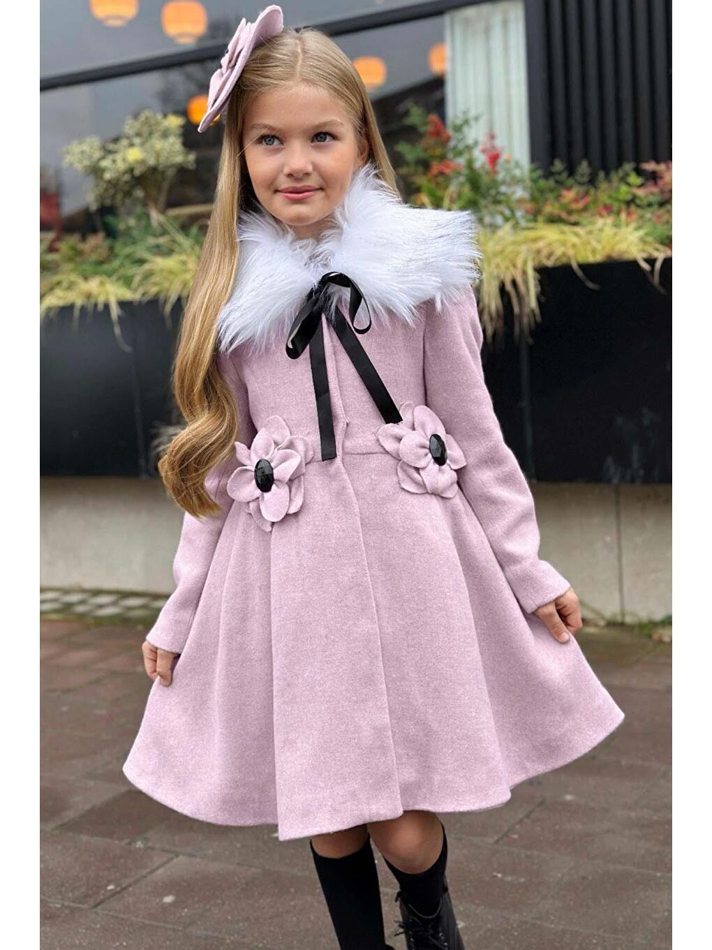 Pembe Kız Çocuk Kürk Yakalı Önü Çiçek Ve Elmas Taş Detaylı Pudra Kaşe-2