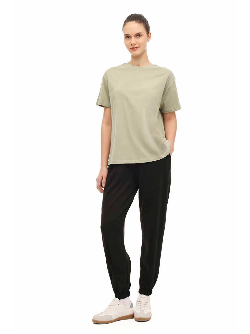 WB 11BANKO SN226 6FX Haki Kadın Kısa Kol T-Shirt-2