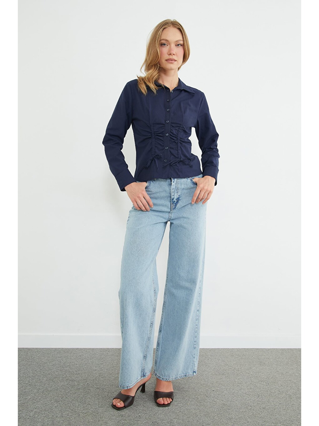 Lacivert Önü Büzgülü Slim Fit Gömlek-3