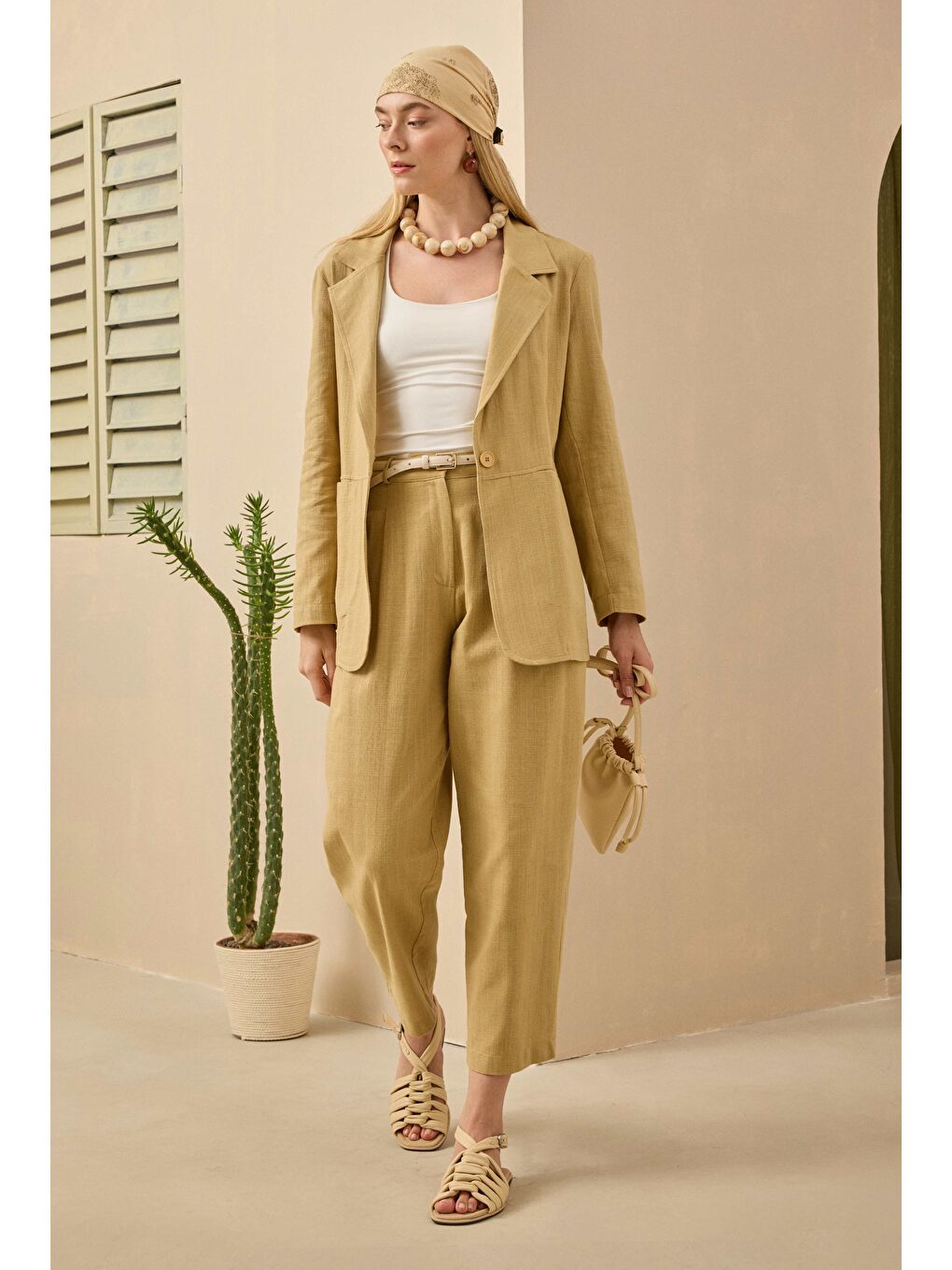 Kahverengi Çift Pileli Keten Pantolon Açık Camel-1