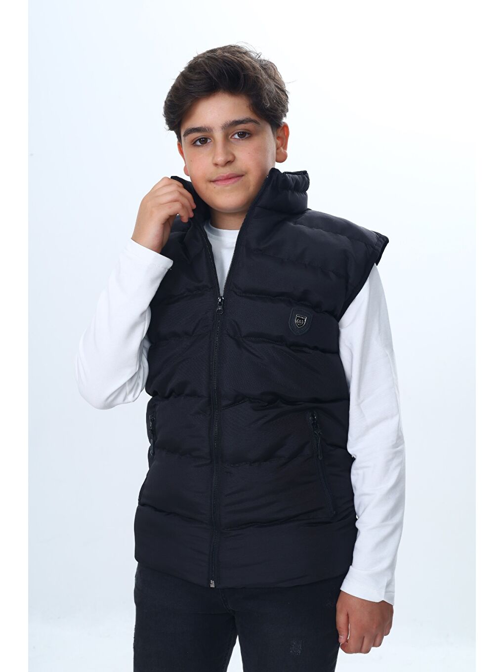 Siyah Erkek Çocuk Göğsü Armalı Şişme Yelek-3