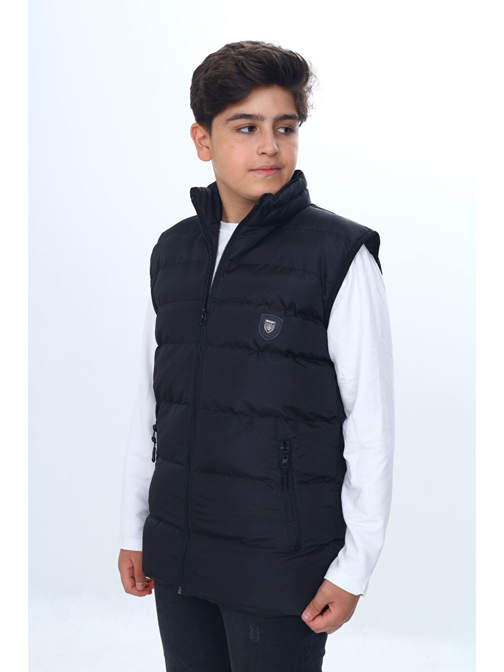 Siyah Erkek Çocuk Göğsü Armalı Şişme Yelek-4