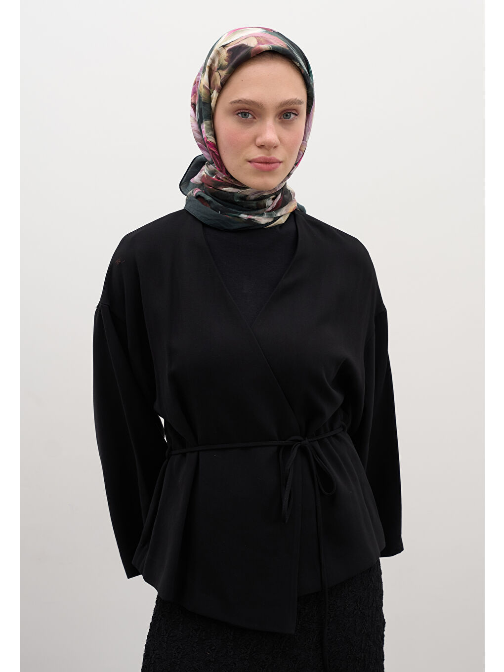 Mıdnıght Floral Desen Pamuklu Viskon Eşarp Petrol-1