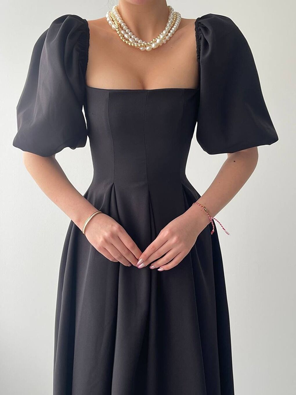 Siyah Benjamin Çan Etekli Midi Boy Elbise-4