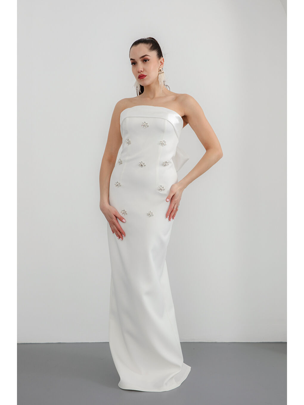 Kadın Beyaz Straplez Taşlı Söz Nişan Nikah Abiye Elbise