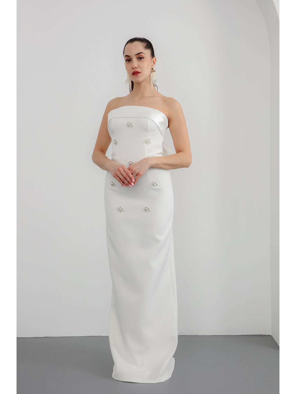 Kadın Beyaz Straplez Taşlı Söz Nişan Nikah Abiye Elbise-1