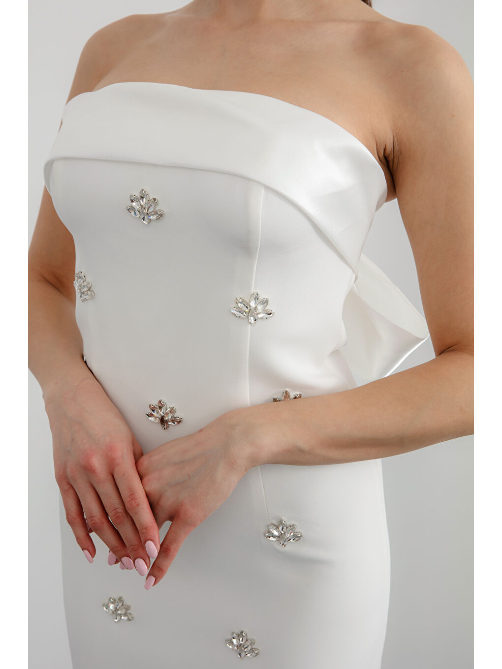 Kadın Beyaz Straplez Taşlı Söz Nişan Nikah Abiye Elbise-3