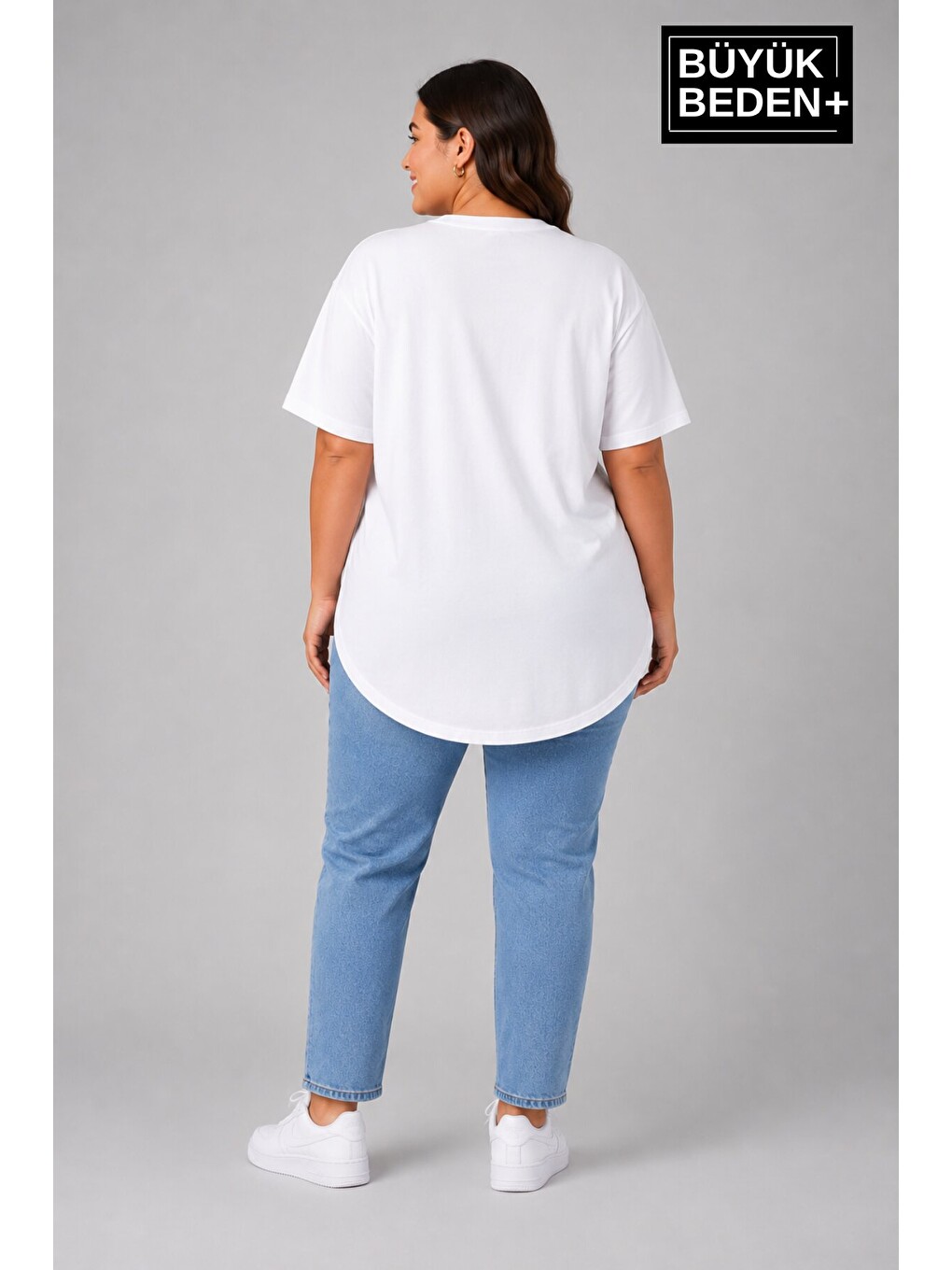 Beyaz Büyük Beden Kadın Bisiklet Yaka Basic Oval Etek Detalylı 3xl-6xl Uzun Tunik SPR26BTSK502-2
