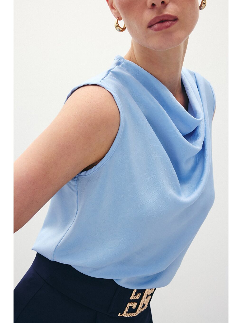 Degaje Yaka Saten Bluz - Mavi-4