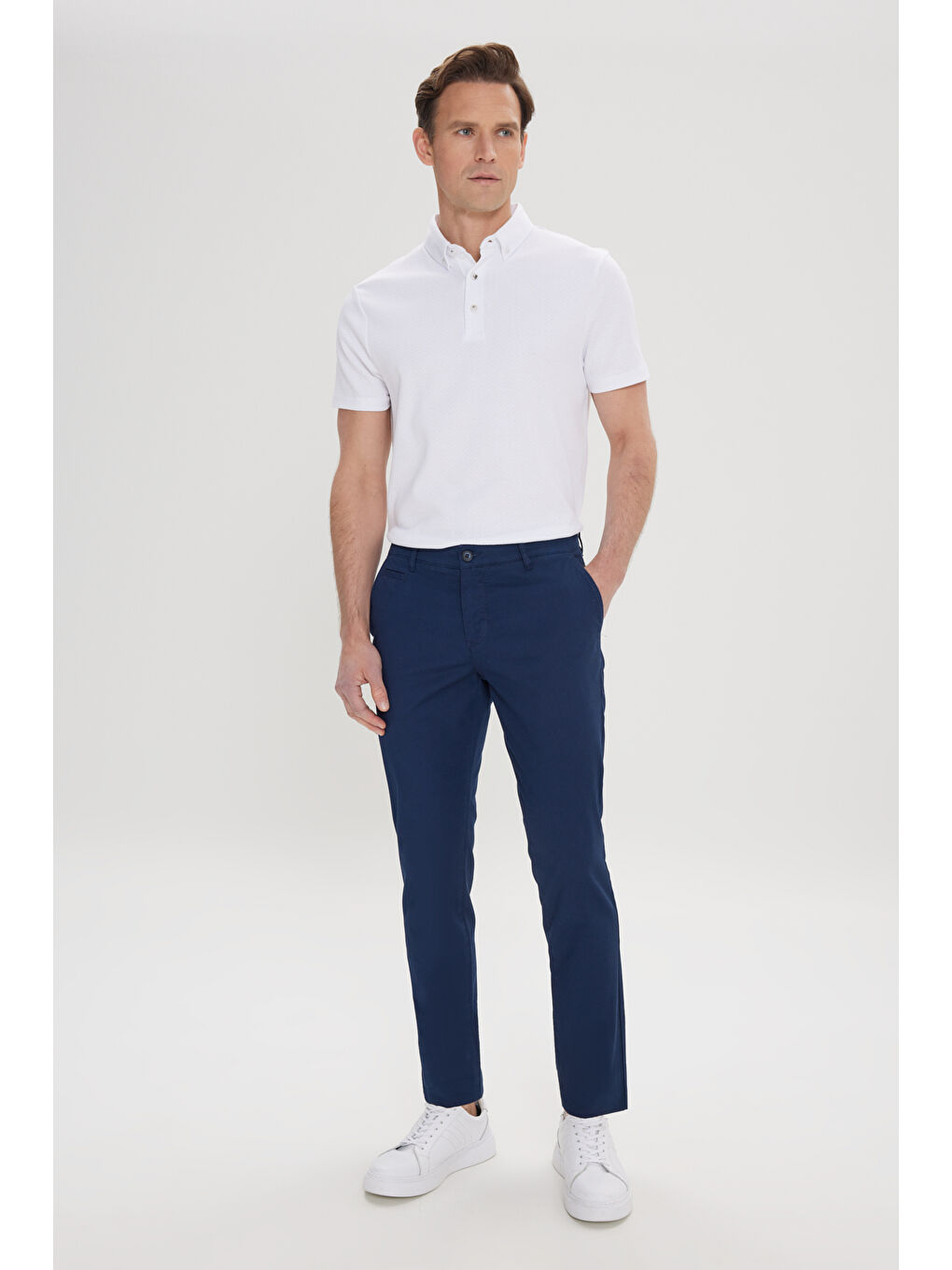 Erkek Lacivert Pamuklu Slim Fit Dar Kesim Yan Cep Armürlü Esnek Pantolon