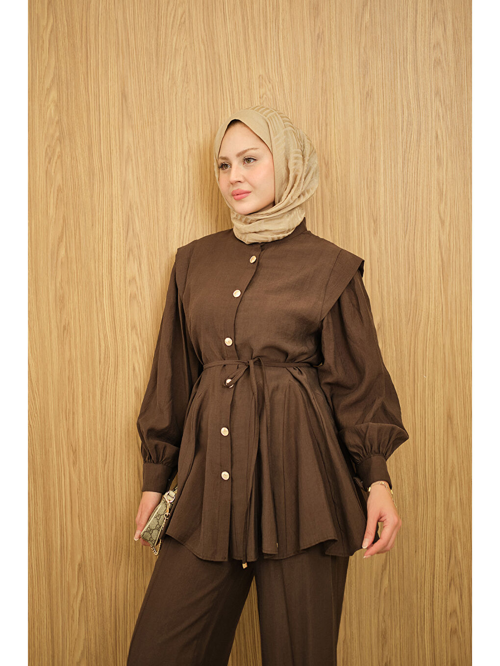 Kadın Bel Büzgülü Gold Düğme Detay Pantolonlu Takım Kahverengi-1