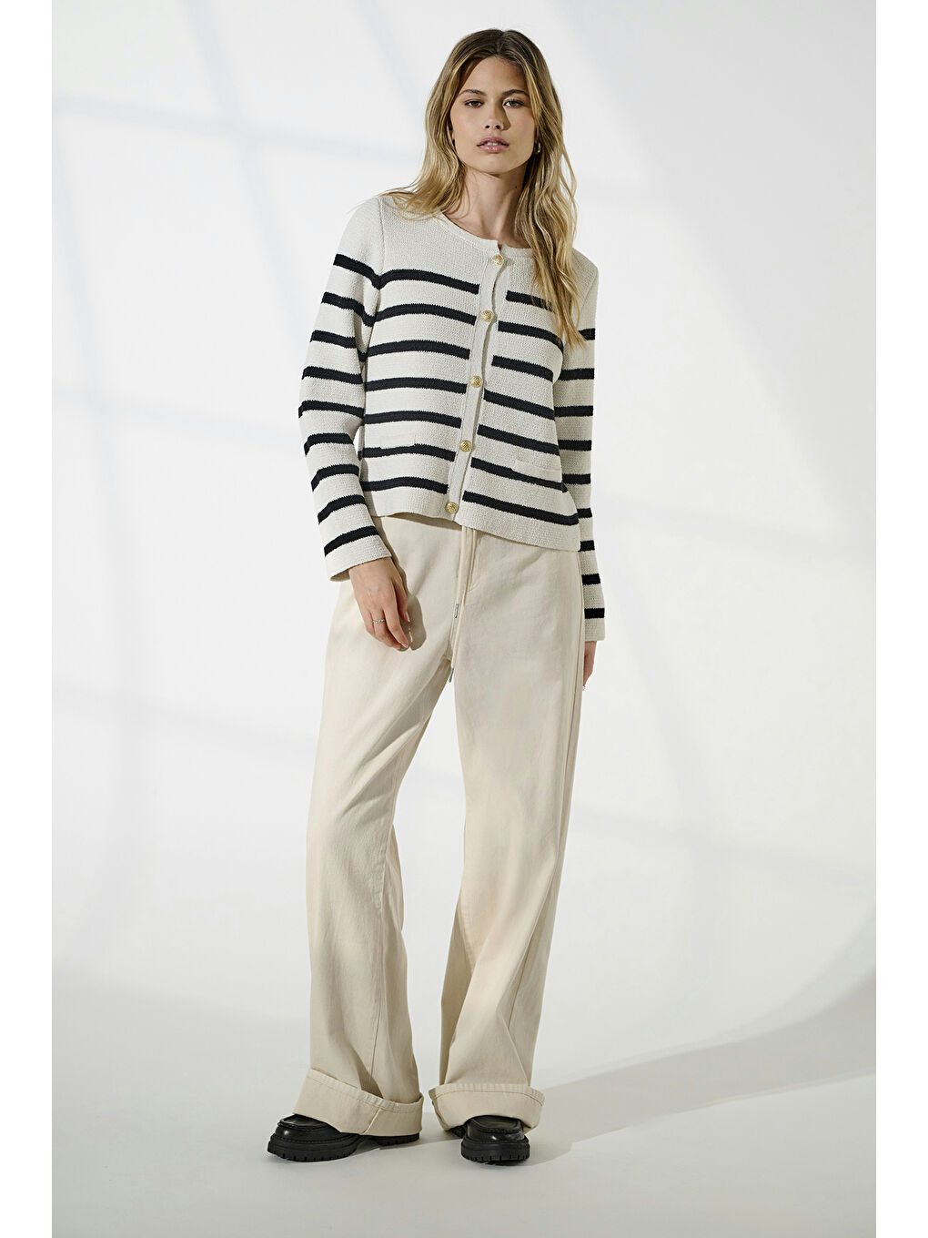 Ekru Onlsilla % 100 Pamuk Relaxed Fit Normal Bel Geniş Paça Jeans  15328125-1