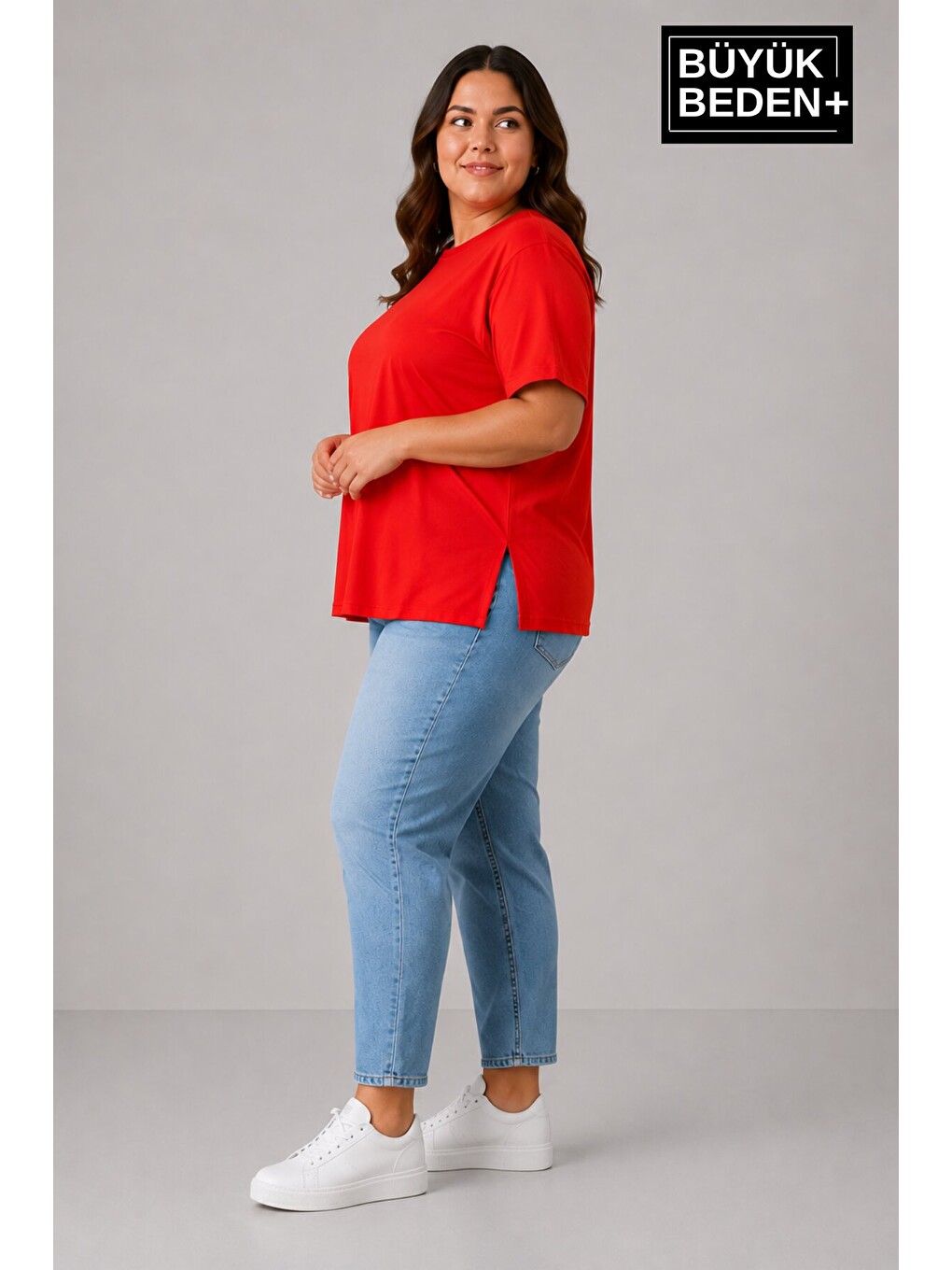 Kırmızı Büyük Beden Kadın Bisiklet Yaka Yırtmaç Detaylı 3XL-6XL Tunik Tişört SPR26BTSK501-1