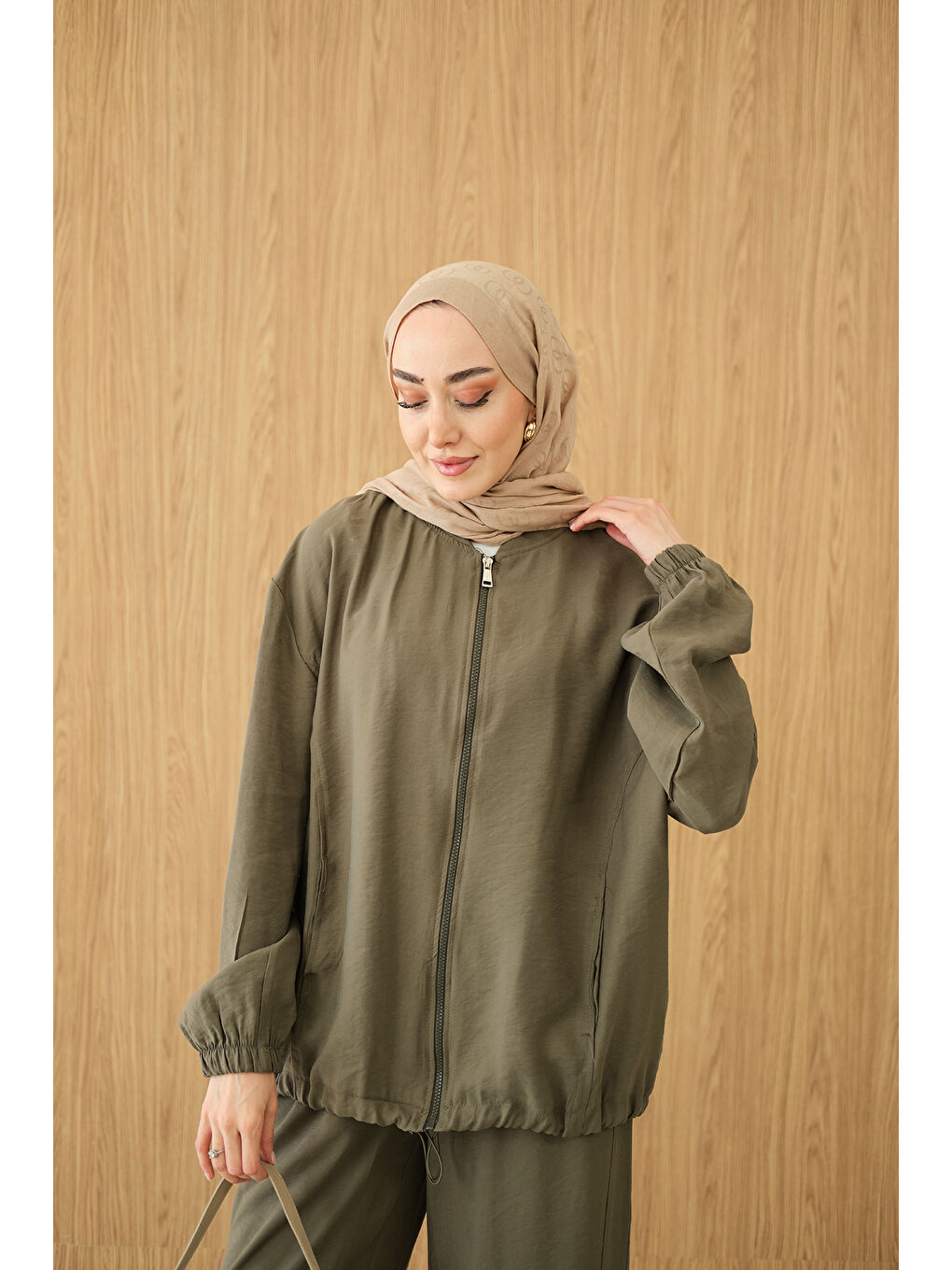 Kadın Yanları Dikiş Detay Fermuarlı Takım Yeşil-2