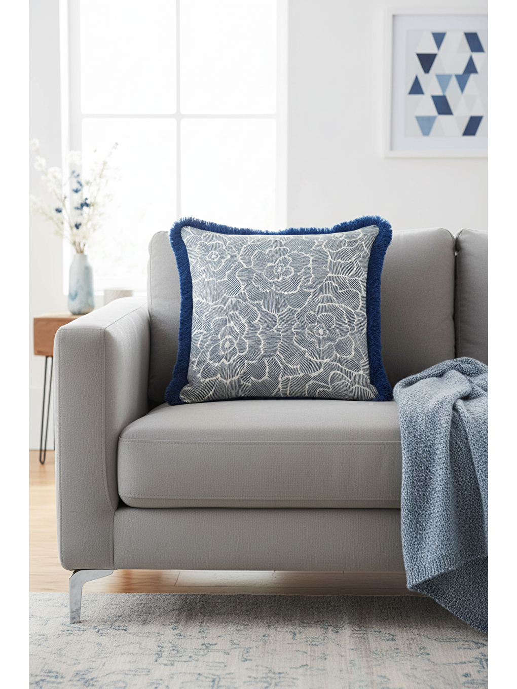 Karışık Zarif Çiçek Motifli Saçaklı Yastık Kılıfı - Modern Mavi Gri Lüks Püsküllü Kırlent Kılıfı-4