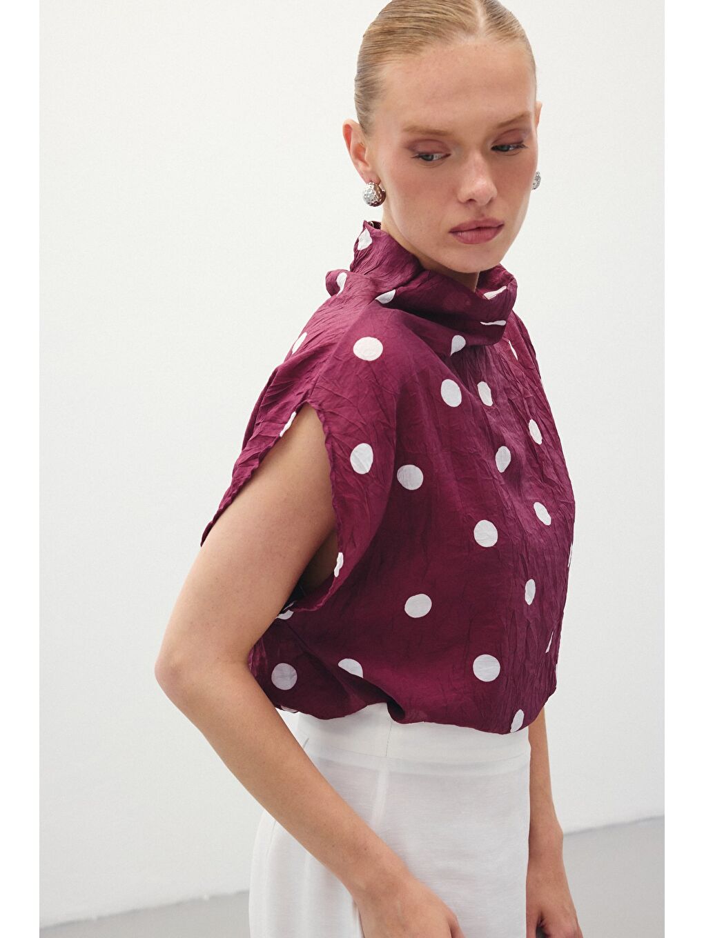 Puantiye Desenli Bluz - Bordo-4