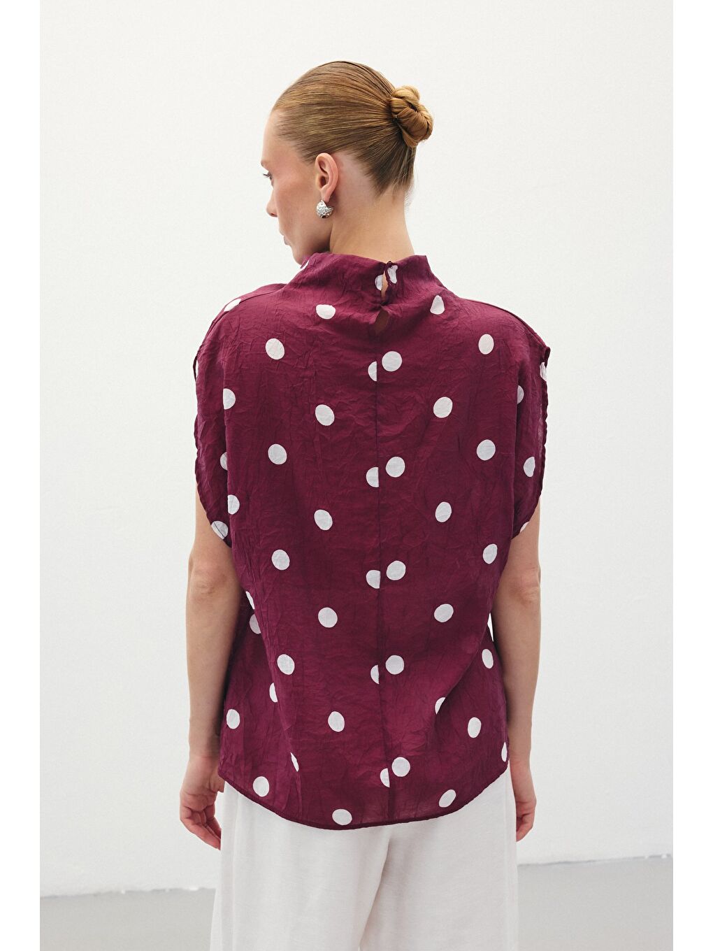 Puantiye Desenli Bluz - Bordo-5