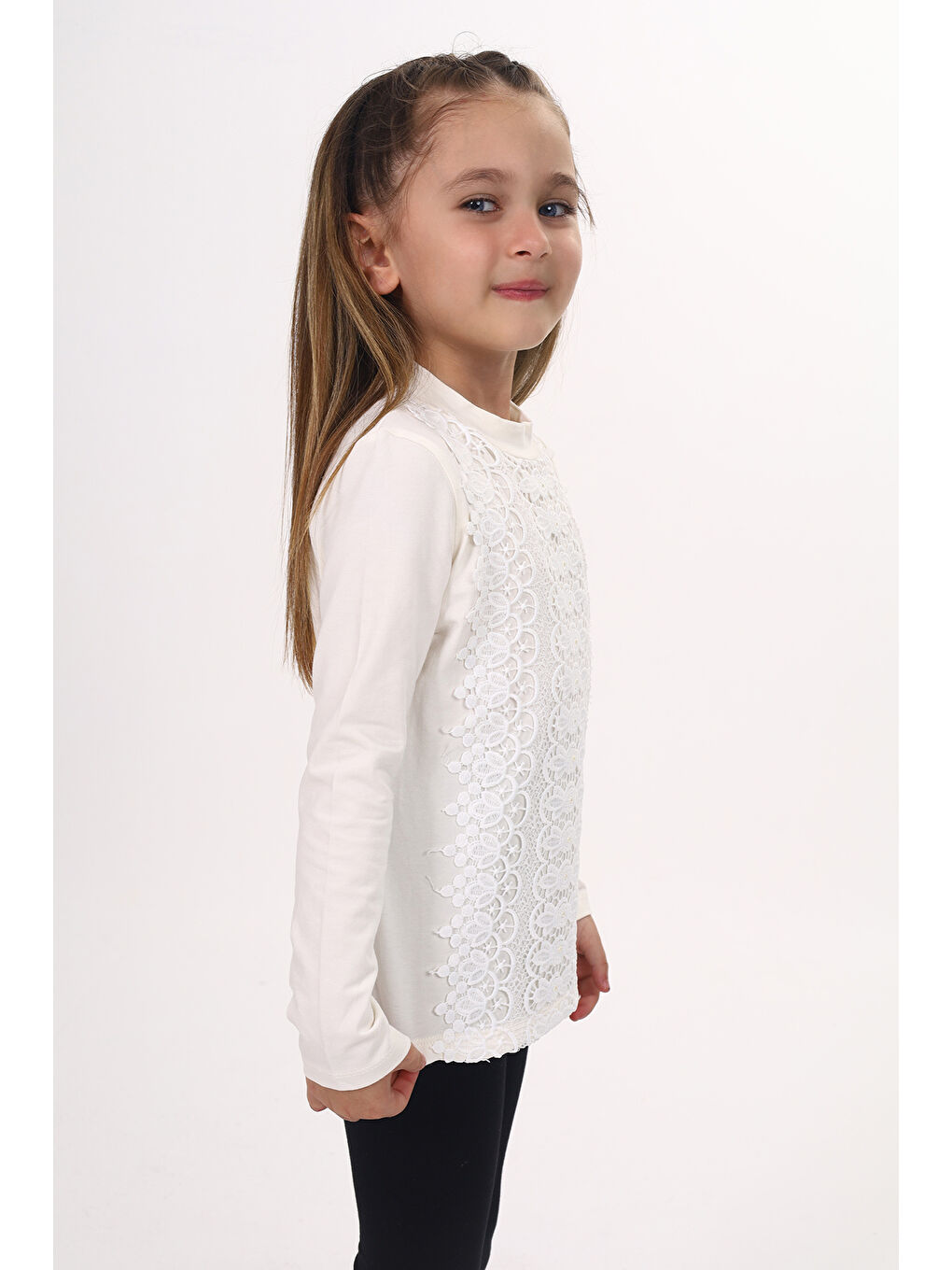 Ekru Kız Çocuk Önü Dantelli Okul Tişört-3