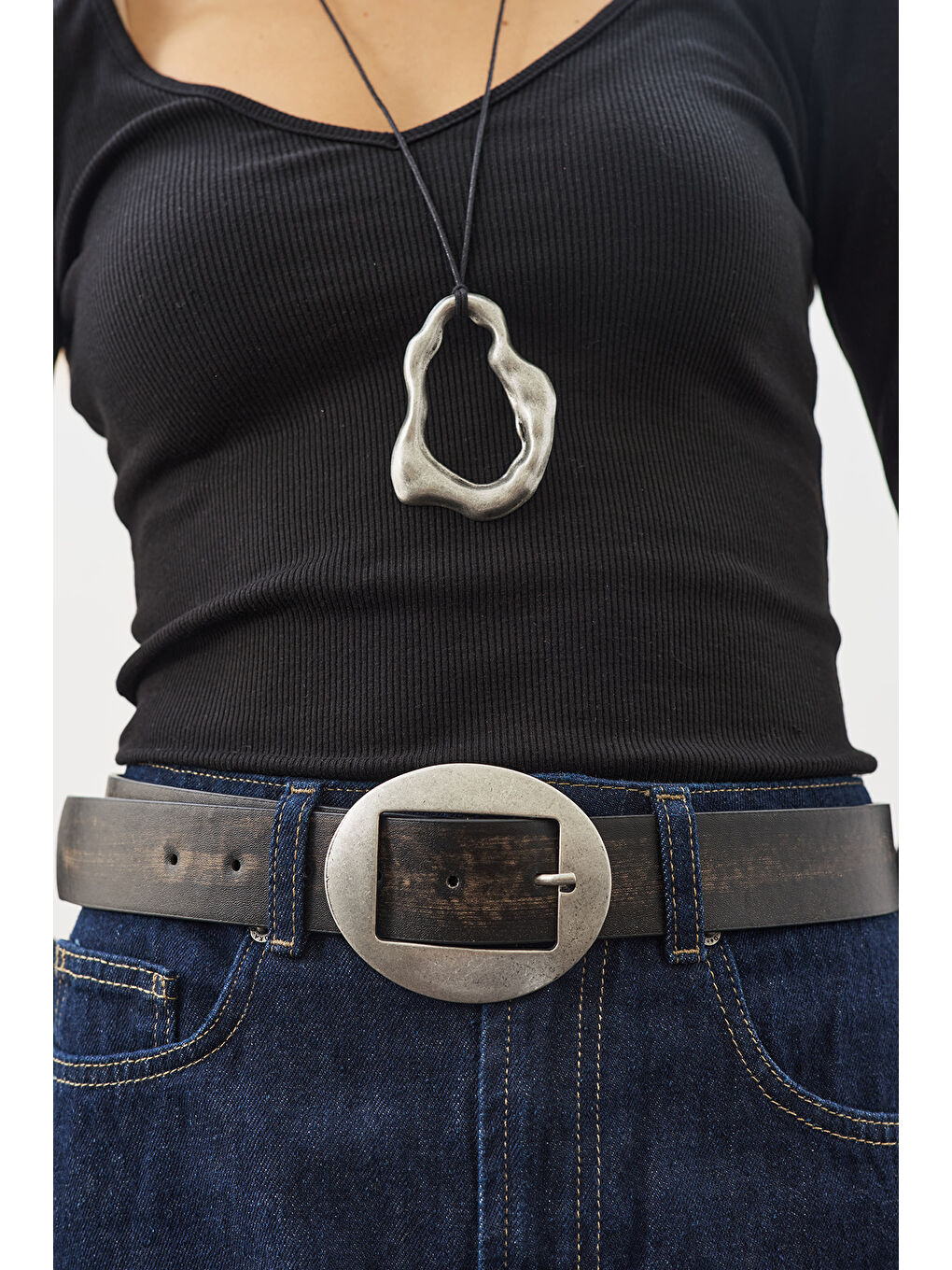 Büyük Oval Tokalı Kemer Siyah-1