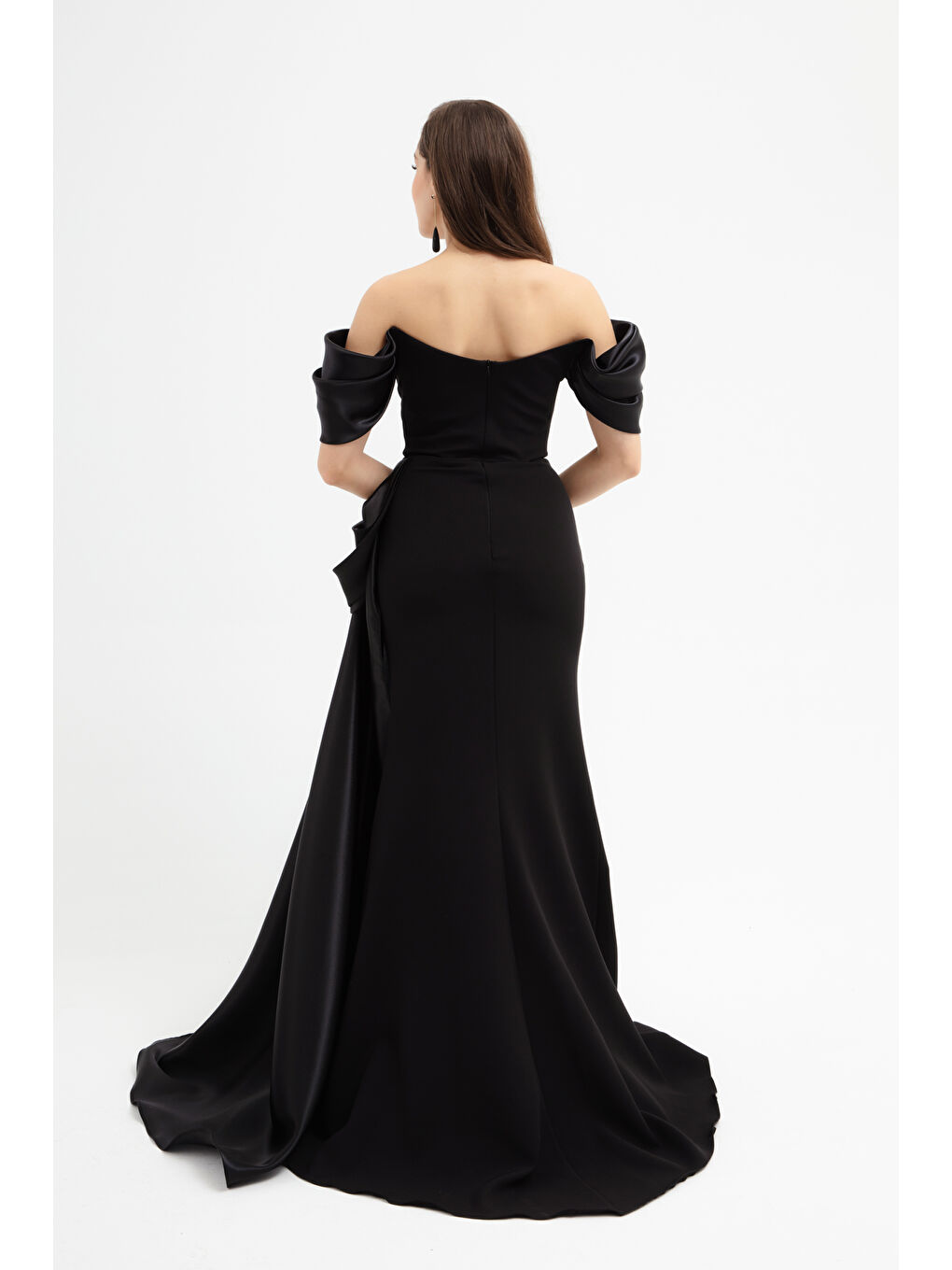 Kadın Siyah Kayık Yaka Kuyruklu Uzun Abiye Elbise-4