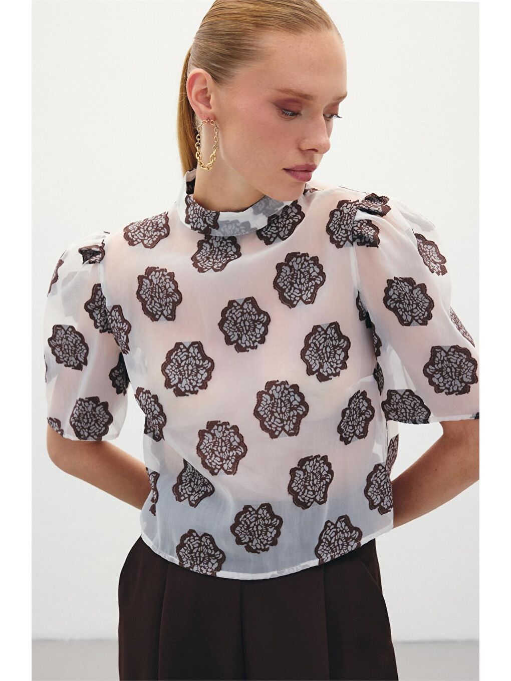 Kahverengi Organze Kısa Kol Bluz - Kahve-3