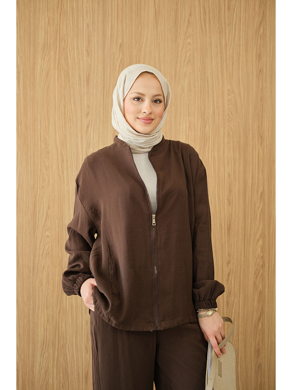 Kadın Yanları Dikiş Detay Fermuarlı Takım Kahverengi-2