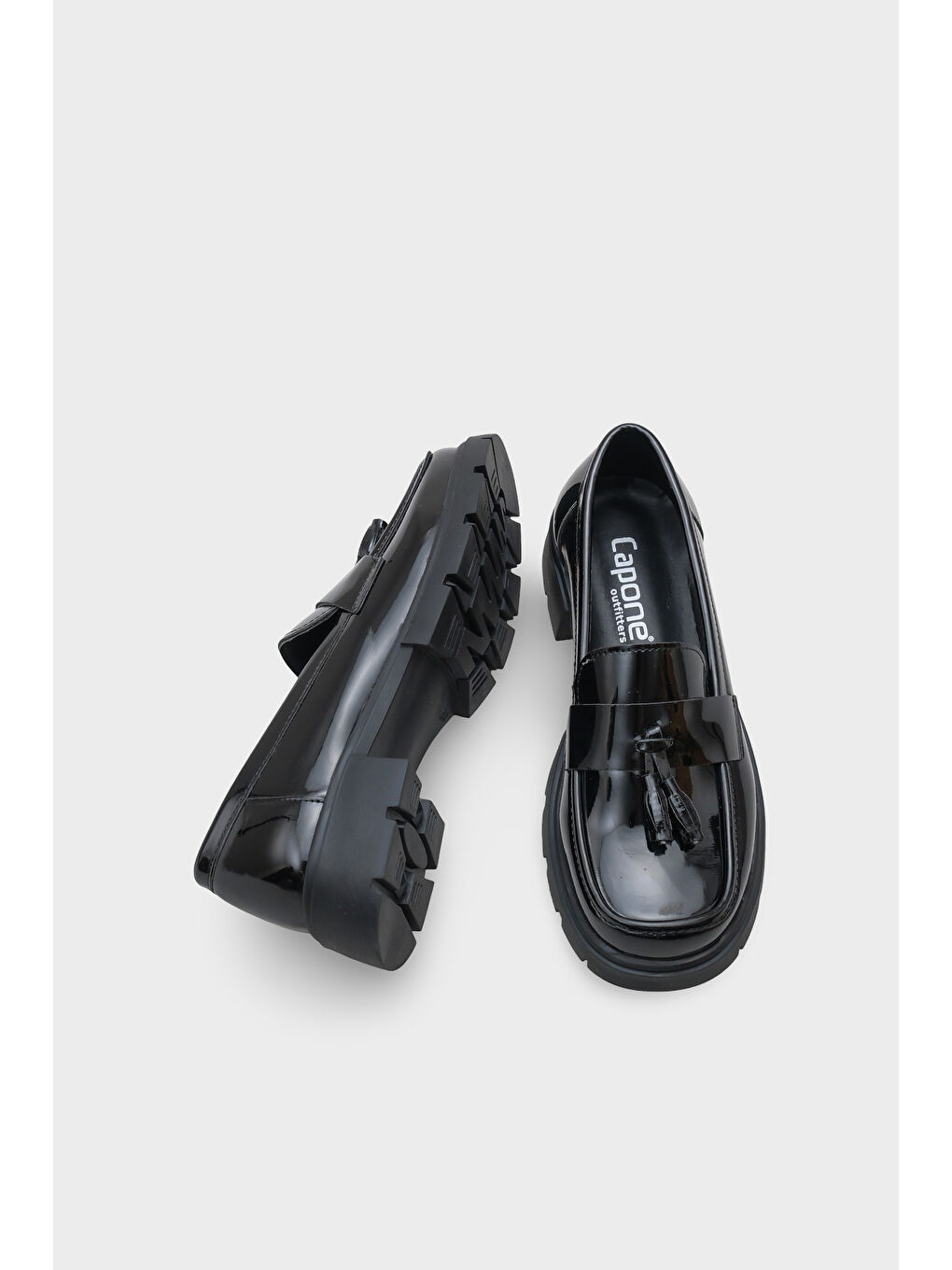 Siyah Elga Trak Tabanlı Püsküllü Kadın Loafer-4