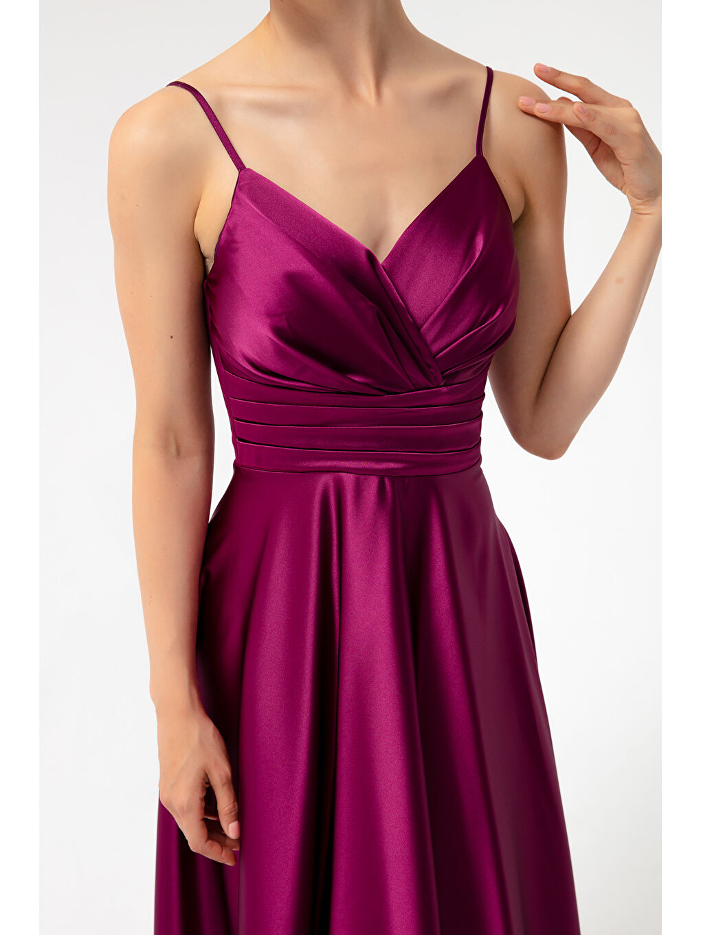 Kadın Mürdüm İp Askılı Bel Kemerli Saten Midi Abiye & Mezuniyet Elbisesi-3