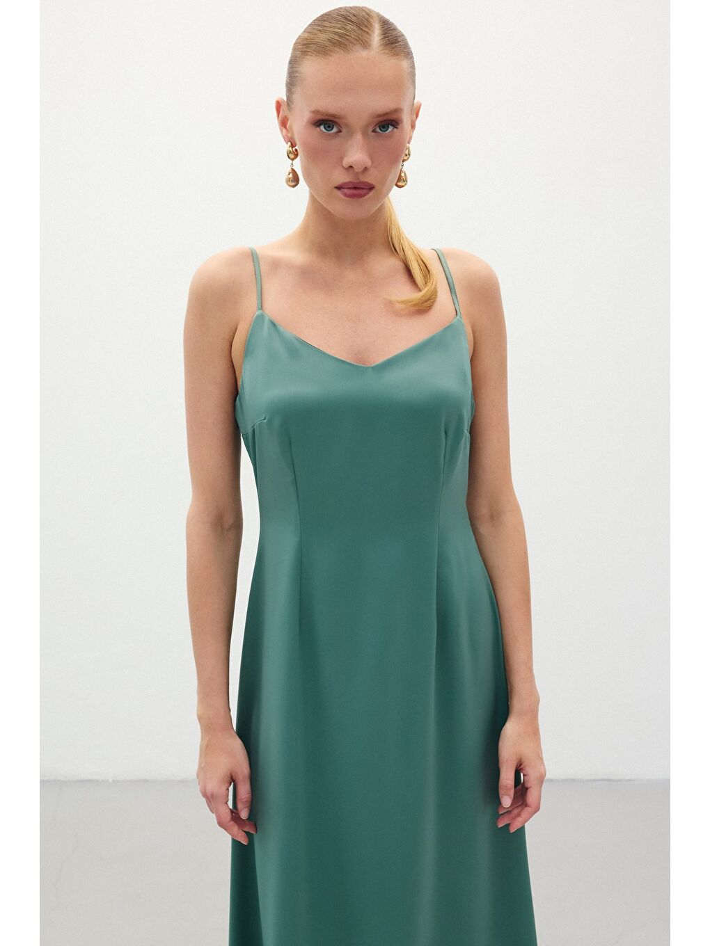 Yeşil Askılı Uzun Saten Elbise - Mint-4